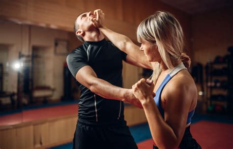 self defence images|self defense techniques with pictures.